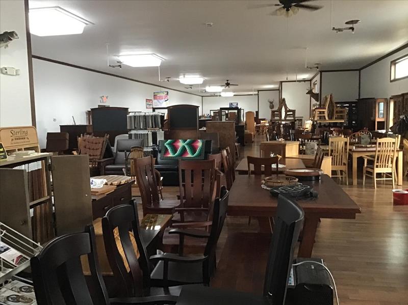 Der Dutchman's Furniture Store & More Platteville, WI