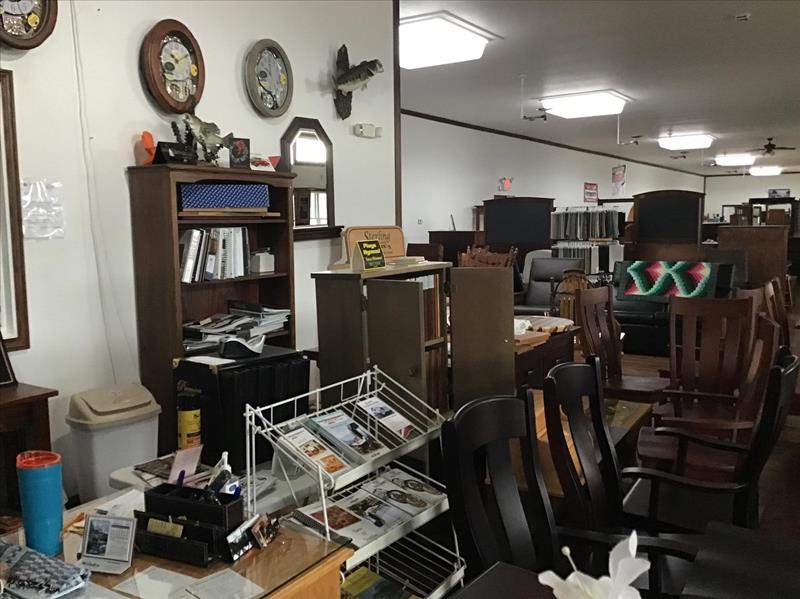 Der Dutchman's Furniture Store & More Platteville, WI